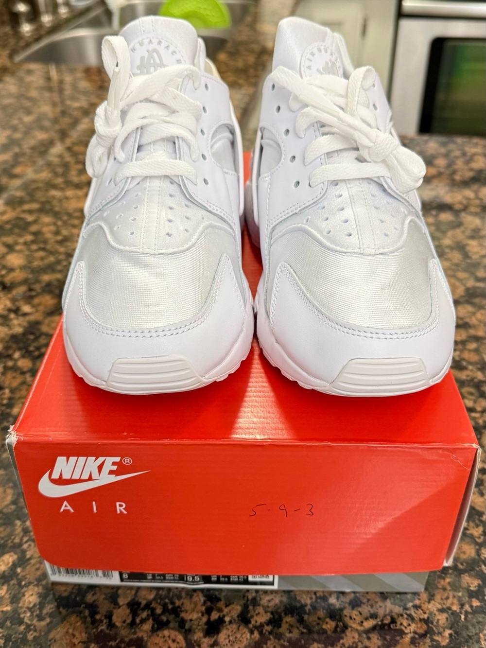 Nike Air Huarache "Triple White" DD1068 102, Size US 8M / 9.5W